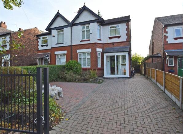 4 bed property, in Parrs Wood Road, £620,000