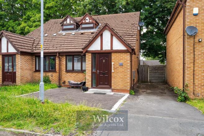 2 bed property, in Sandhill Close, £170,000