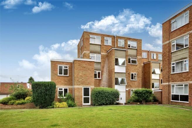 2 bed property, in Constitution Hill, £280,000