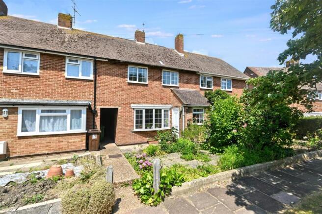 3 bed property, in Brodrick Road, £259,950