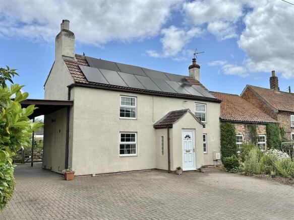 4 bed property, in Barbeck, £465,000