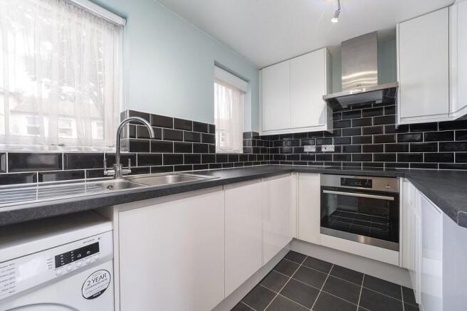1 bed property, in Greyhound Road, £229,000