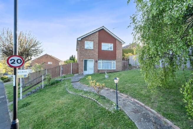 4 bed property, in Mallard Road CR2, £535,000