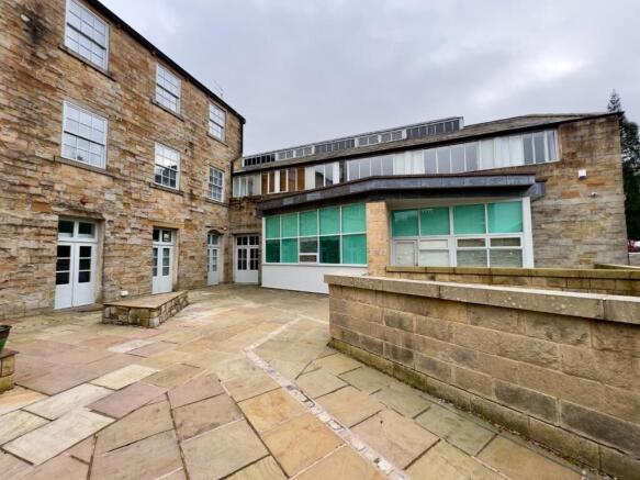 2 bed property, in Hammerton Street, £155,000