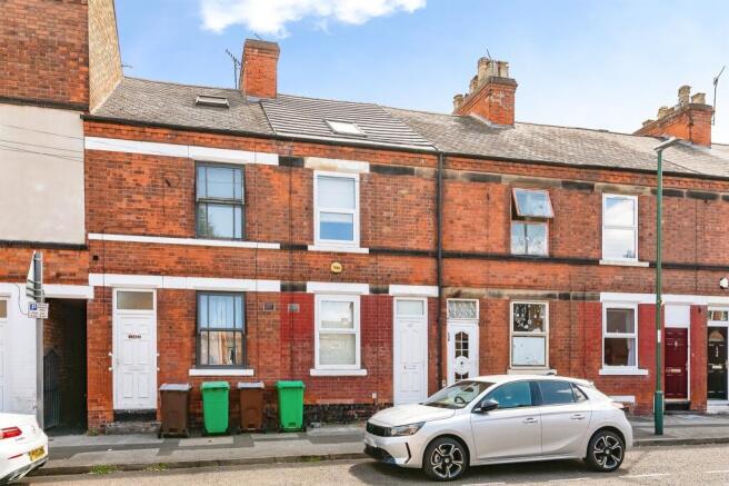 3 bed property, in Forster Street, £150,000