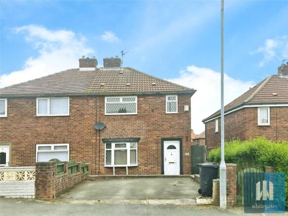 3 bed property, in Thornton Road, £170,000