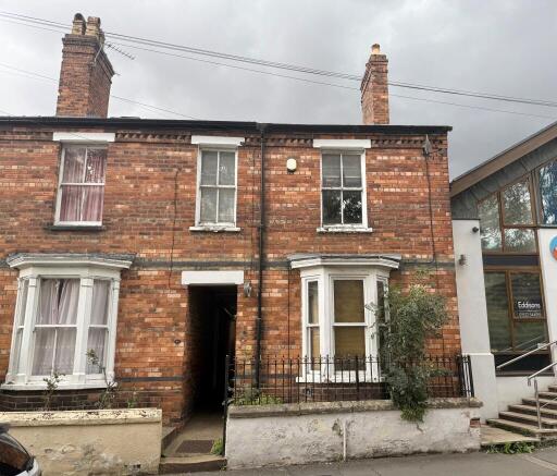 3 bed property, in Westgate, £167,500
