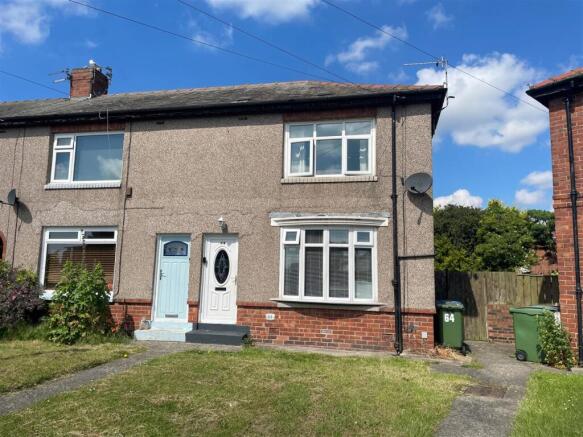 2 bed property, in Hartley Square, £174,950