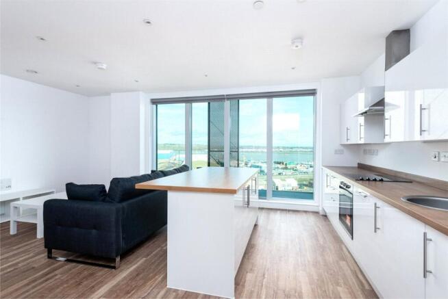 1 bed property, in Chatham Waters, £200,000