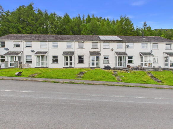 3 bed property, in 4 Thrang Brow, £290,000