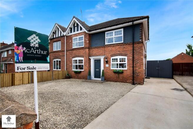3 bed property, in Milne Road, £200,000