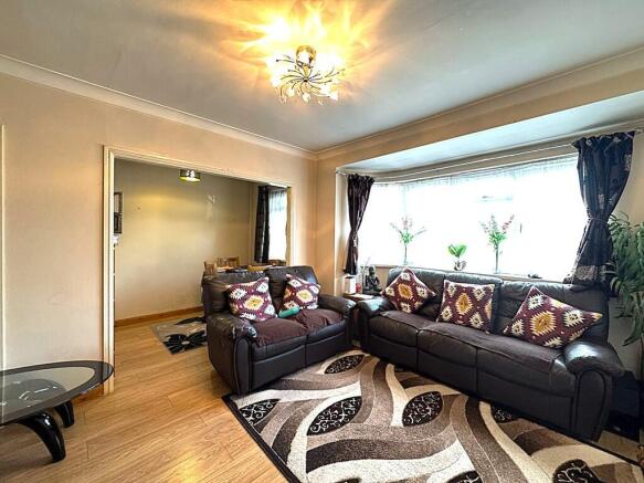 3 bed property, in Sudbury Croft, £399,500