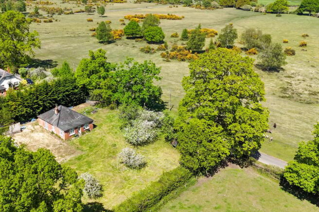3 bed property, in Bramshaw, £700,000