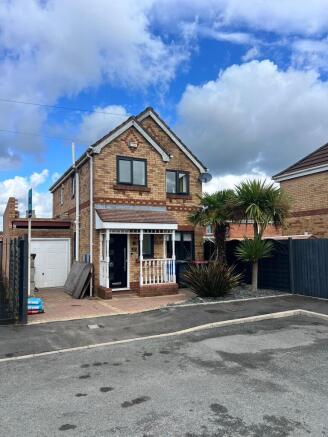 3 bed property, in Devon Street, £270,000