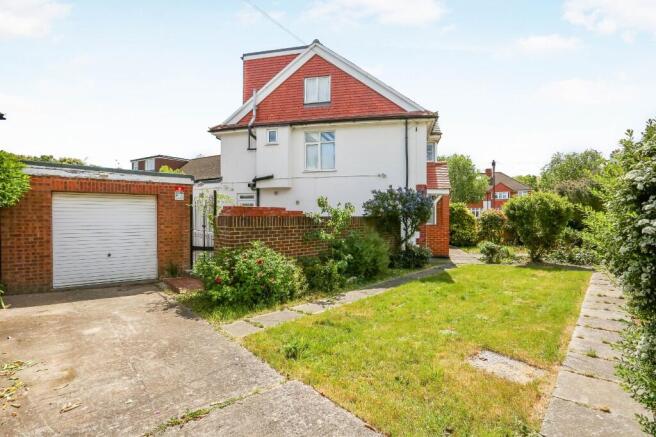 4 bed property, in Beech Way, £995,000