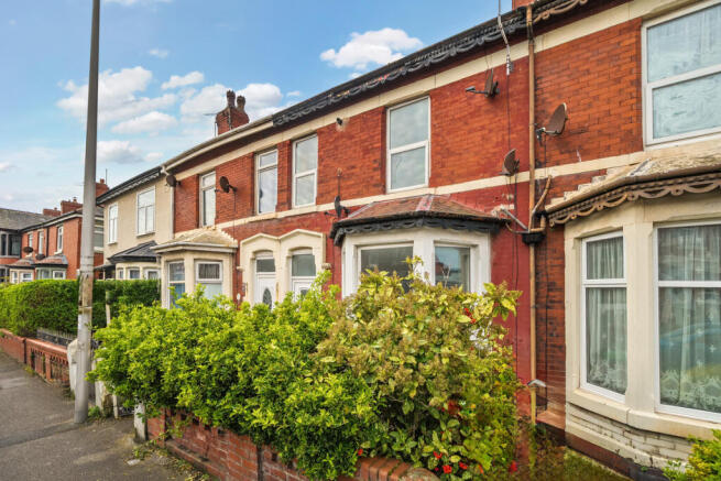 3 bed property, in Saville Road, £110,000