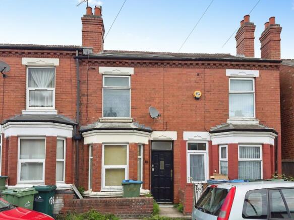 4 bed property, in 134 Bolingbroke Road, £125,000
