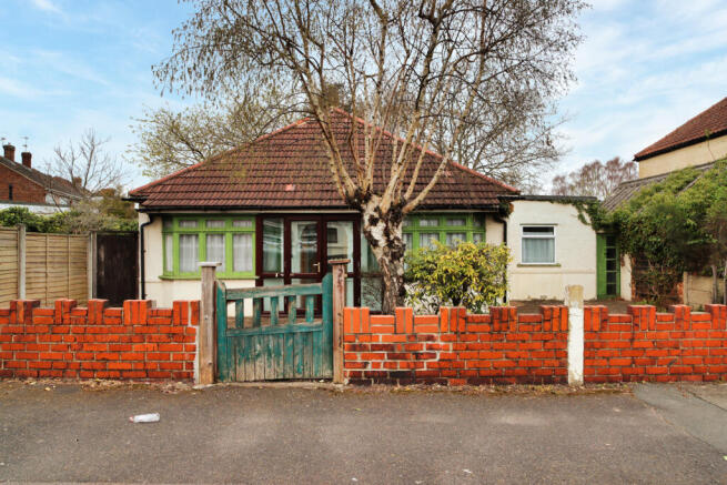 2 bed property, in Bowness Road, £450,000