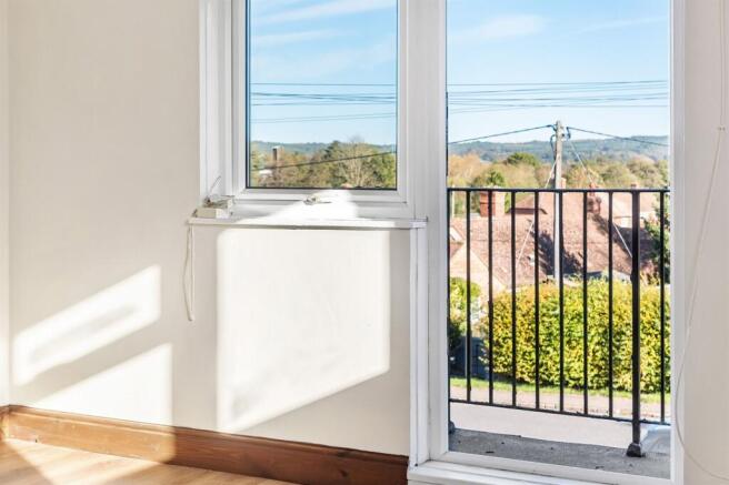 1 bed property, in New Road, £140,000
