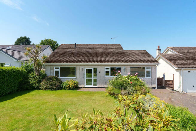 3 bed property, in 17, £399,500