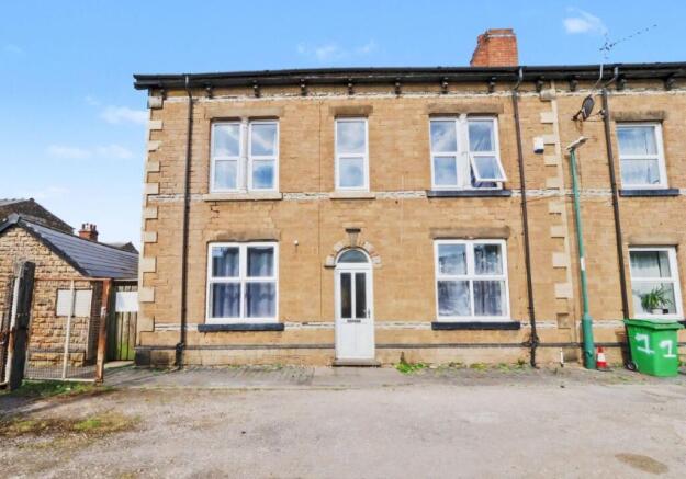 4 bed property, in 1 Filey Street, £125,000