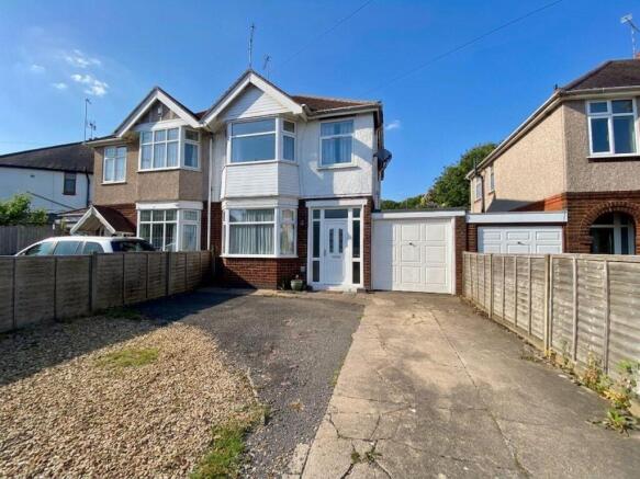 3 bed property, in Tile Hill Lane, £254,500