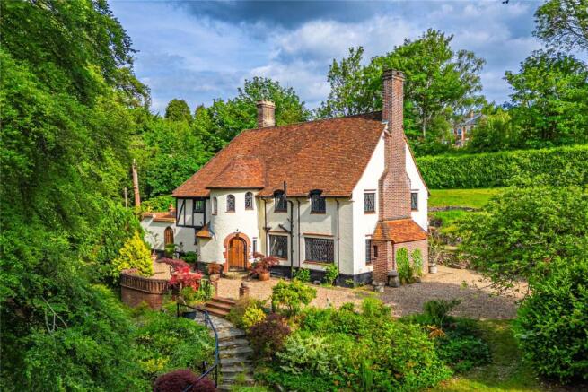 5 bed property, in Box Lane, £1,675,000