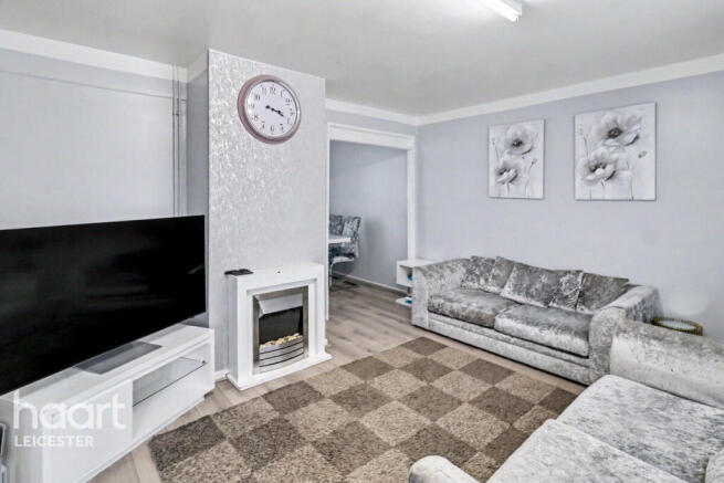 3 bed property, in Glazebrook Road, £210,000
