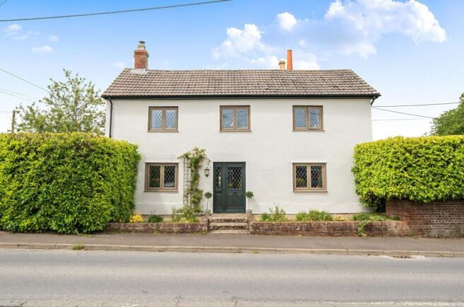 4 bed property, in Butt Street, £575,000