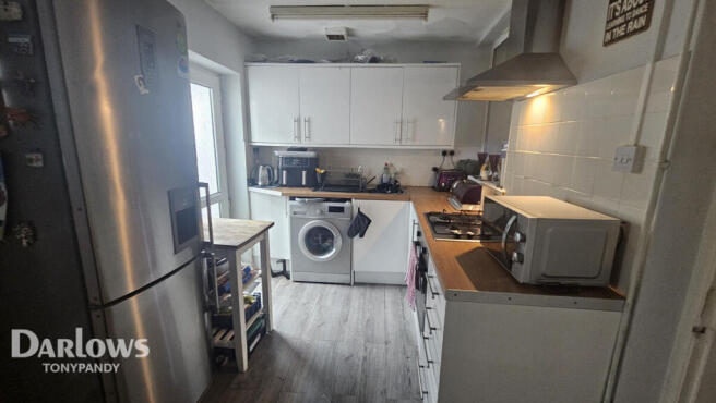 3 bed property, in Primrose Terrace, £130,000