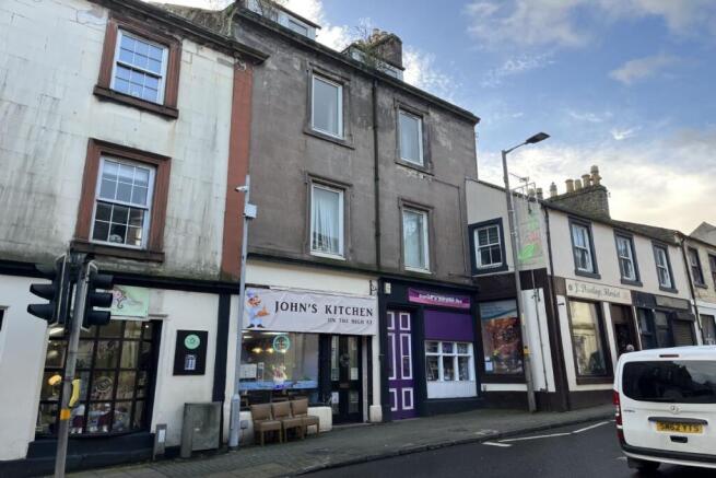 4 bed property, in High Street, £23,000