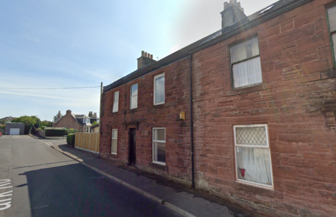1 bed property, in 12E Park Road, £18,000