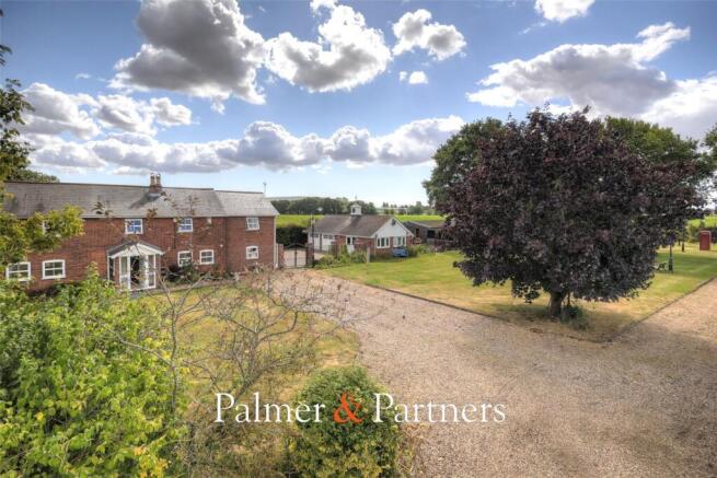 5 bed property, in Furze Lane, £875,000