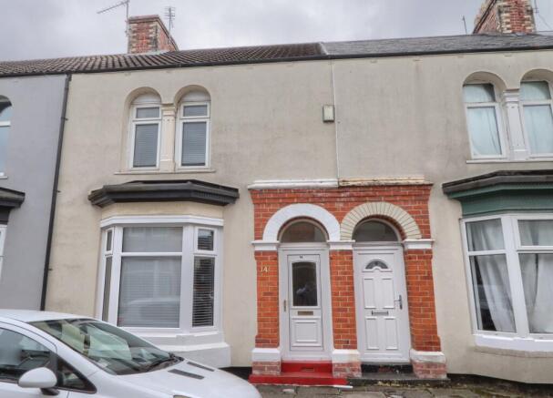 2 bed property, in Trinity Street, £45,000
