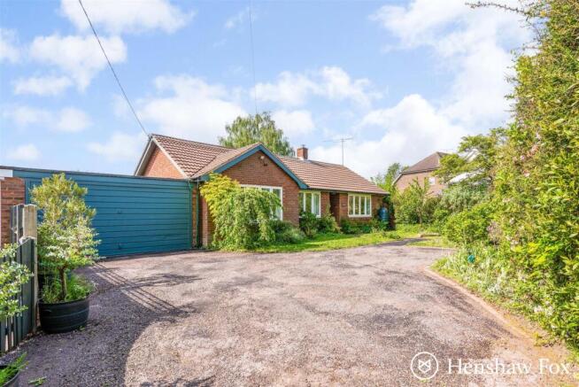3 bed property, in Lockerley Green, £645,000
