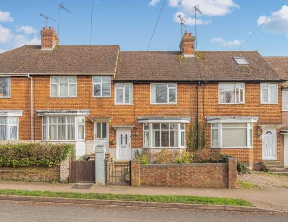 3 bed property, in 23 Ruscote Avenue, £259,000