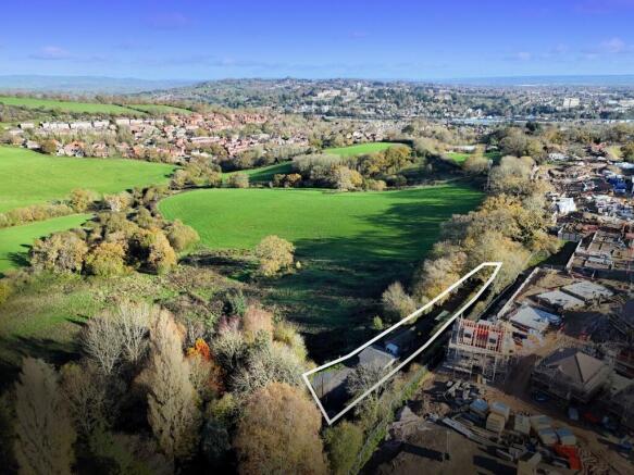 Land, in SINGLE BUILDING PLOT, £225,000