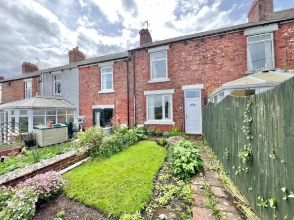 2 bed property, in Church Street, £50,000