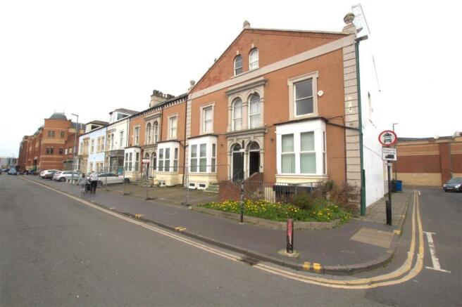 21 bed property, in Grange Road, £495,000