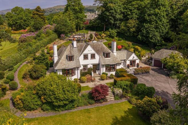 5 bed property, in Watermead, £2,750,000