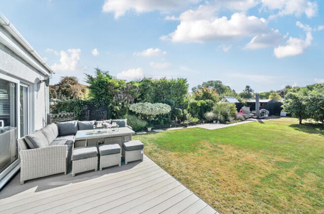 3 bed property, in Parsonage Lane, £535,000