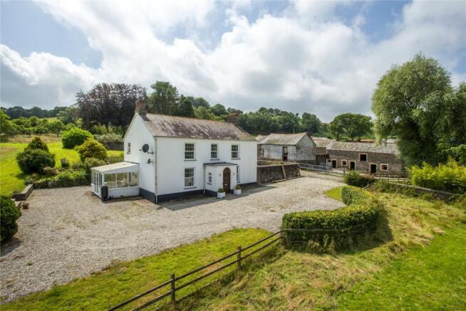 4 bed property, in Little Torrington, £1,975,000