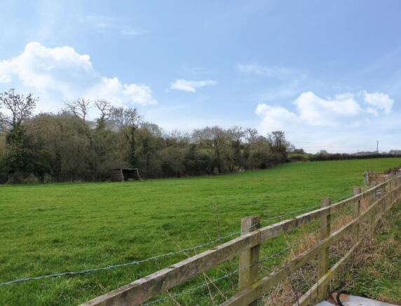 Land, in Oldford Hill, £550,000