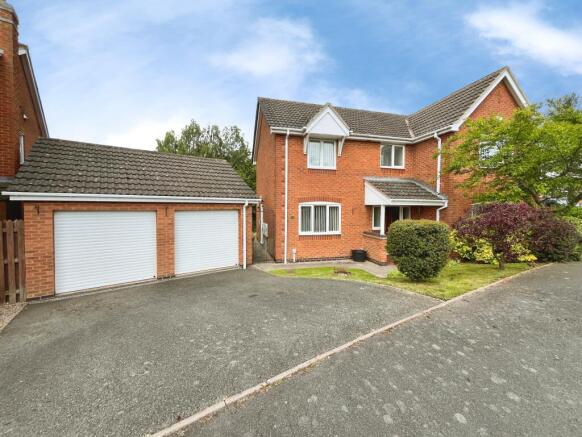 4 bed property, in Doveridge Road, £420,000