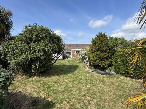 3 bed property, in Baileys Drove, £375,000