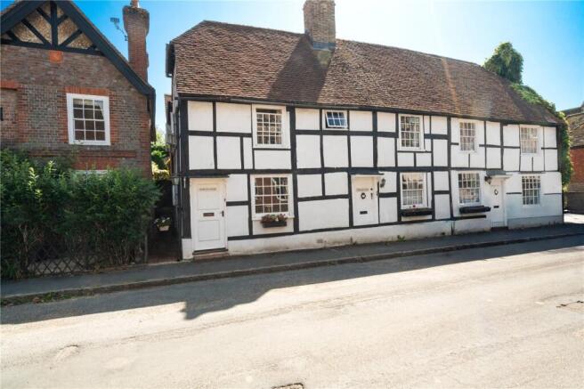 3 bed property, in High Street, £450,000