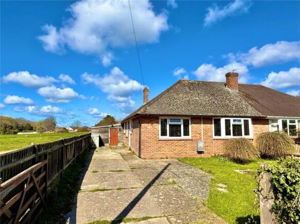 3 bed property, in Dudley Avenue, £350,000