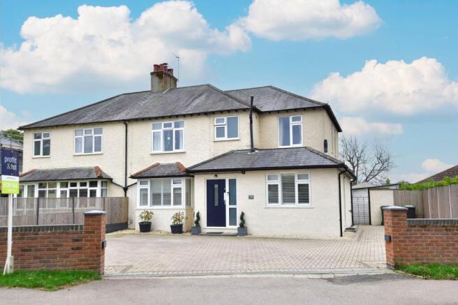 4 bed property, in Toms Lane, £850,000