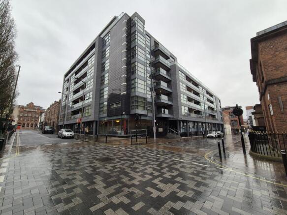 2 bed property, in Apartment 9, £99,000