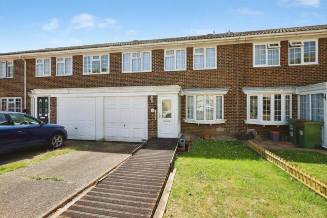 4 bed property, in Dallington Road, £280,000